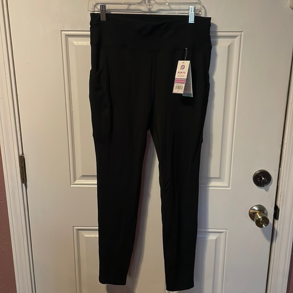*SOLD* Pop Fit Leggings - Picture 1 of 5